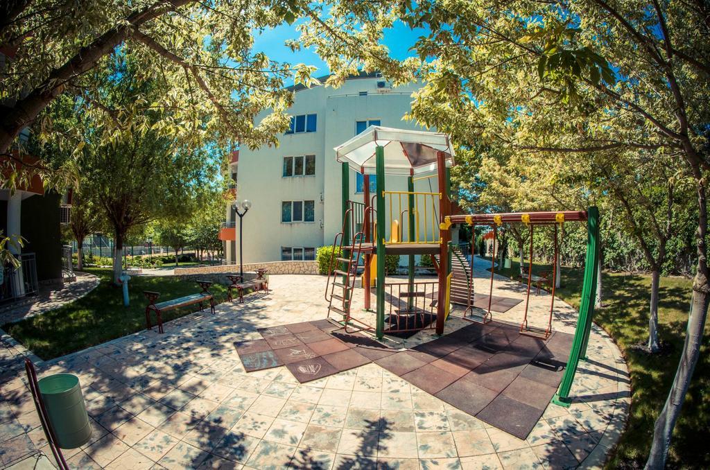GT Green Fort Beach Apartments Slantschew brjag Exterior foto