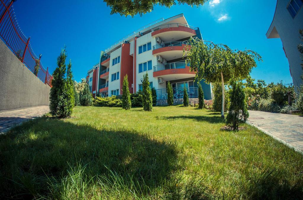 GT Green Fort Beach Apartments Slantschew brjag Exterior foto