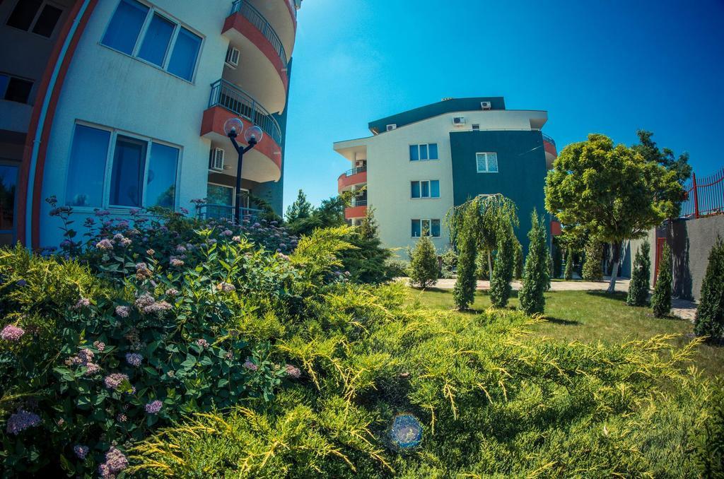 GT Green Fort Beach Apartments Slantschew brjag Exterior foto