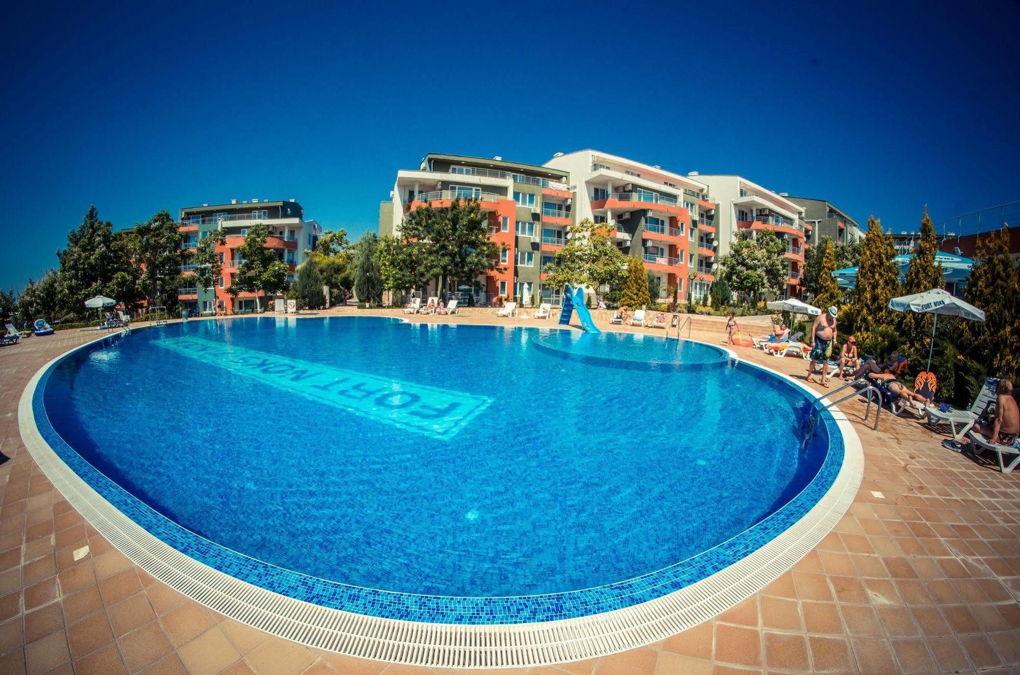 GT Green Fort Beach Apartments Slantschew brjag Exterior foto