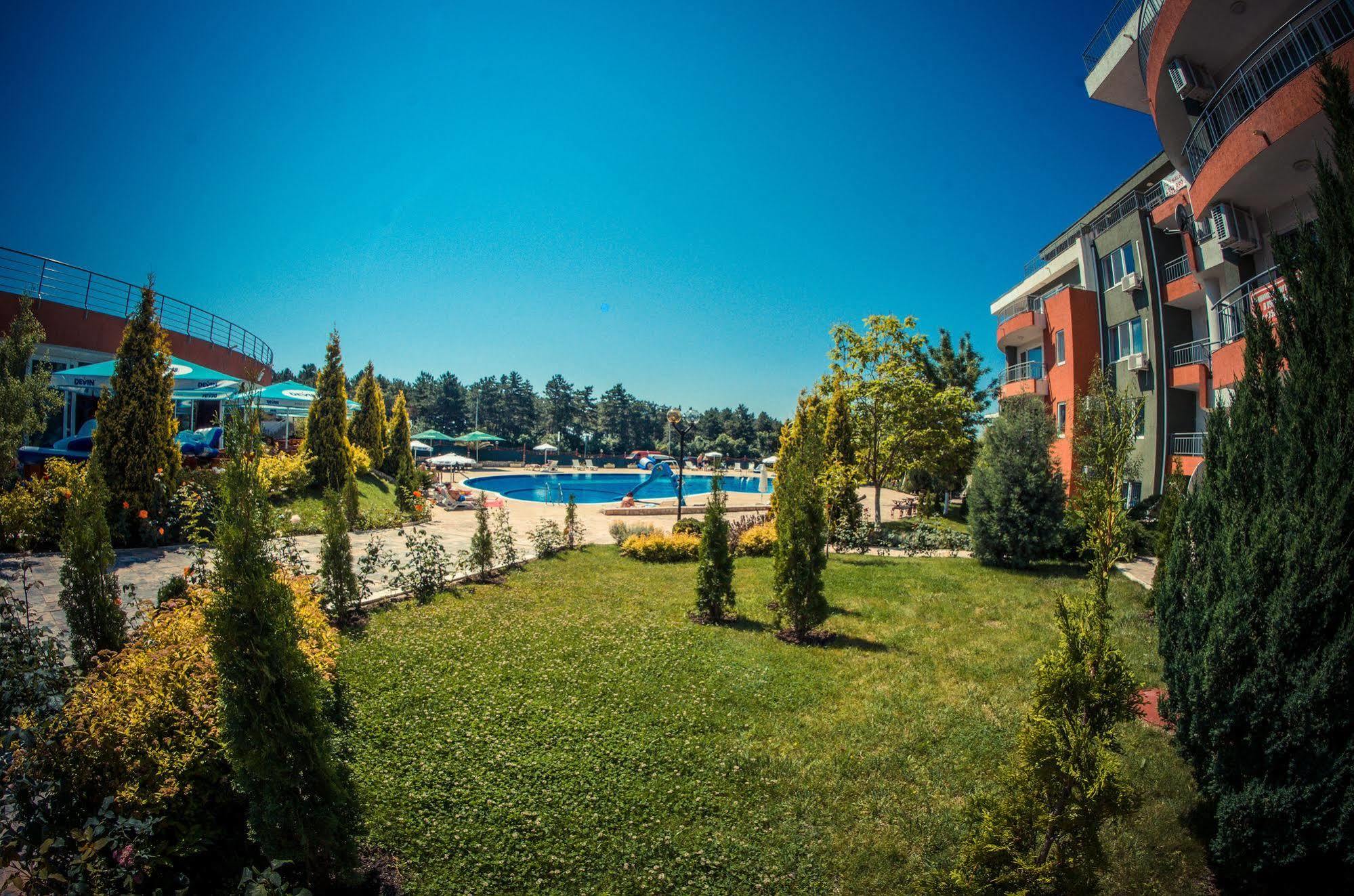 GT Green Fort Beach Apartments Slantschew brjag Exterior foto