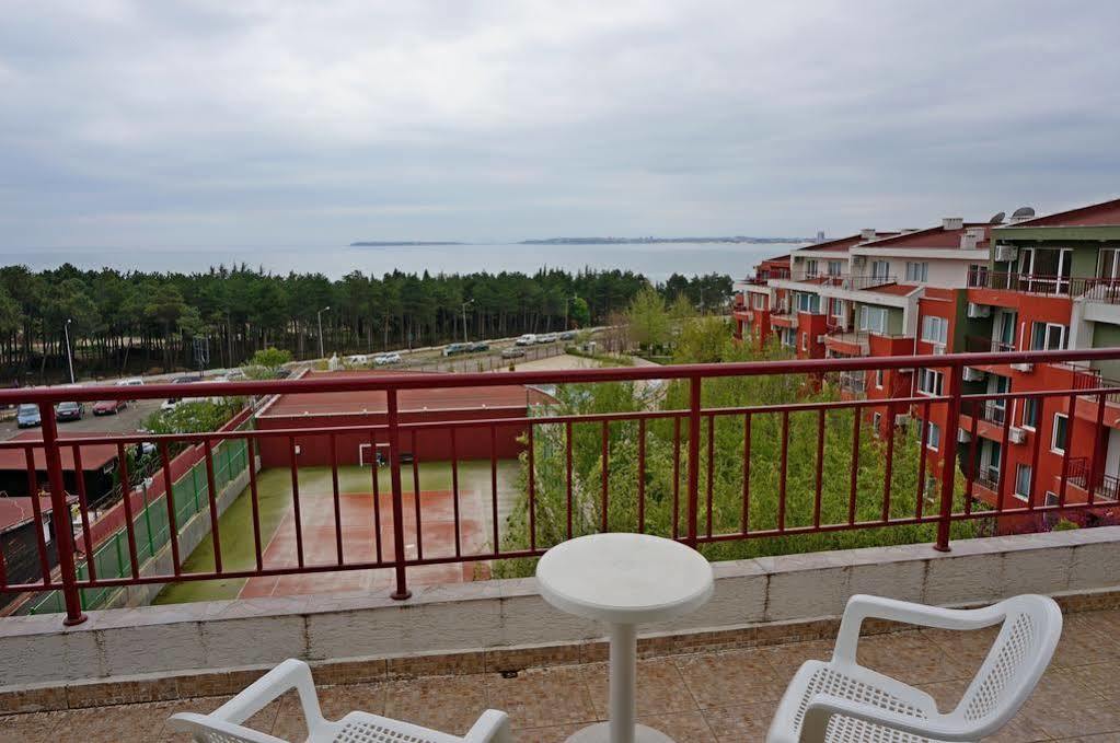 GT Green Fort Beach Apartments Slantschew brjag Exterior foto